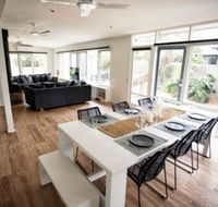 LONSDALE on GLANEUSE - New Castle Holiday