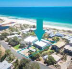 Luxury on Lewis 6 Lewis Road - New Castle Holiday