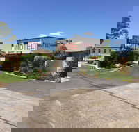 Millmerran Motel - New Castle Holiday