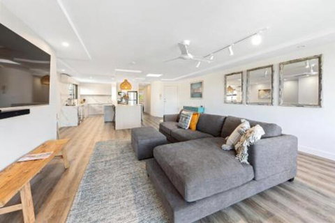 Apartment 5 Pisces - New Castle Holiday 2