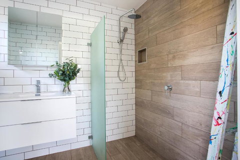 Studio 36 - New Castle Holiday 7