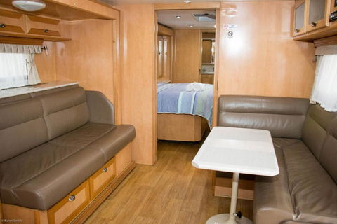 Longford Riverside Caravan Park - New Castle Holiday 6