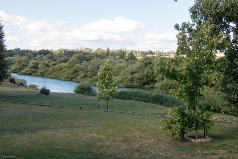 Longford Riverside Caravan Park - New Castle Holiday 4