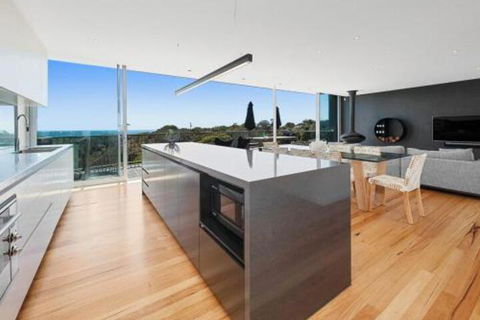 Bay Vista Amazing Bay Views With The Beach At Your Doorstop! - New Castle Holiday 0