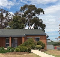 Dunolly Broadway BB - New Castle Holiday