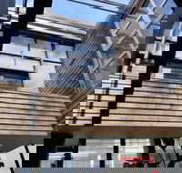 ReadySet Apartments at Glasshouse - New Castle Holiday