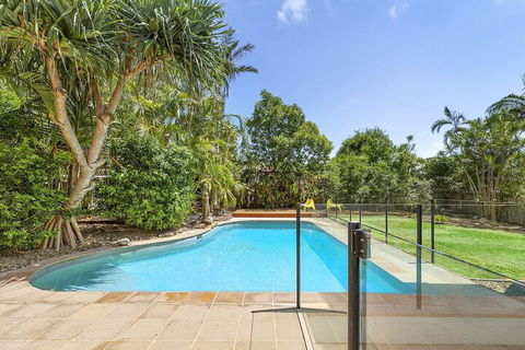 20 Ray Street Sunshine Beach - New Castle Holiday 4