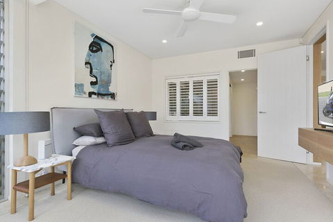 First Class Luxurious Apartment On Noosa River Unit 1 Wai Cocos 215 Gympie Terrace - New Castle Holiday 6