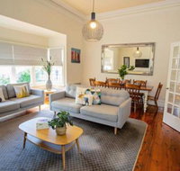 Hansen Street Retreat - New Castle Holiday