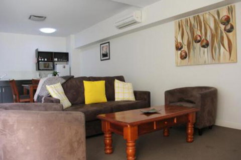 Hibernian Hotel - New Castle Holiday 6