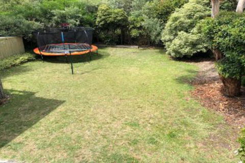 HIP NAUTIC 100 Metres To Beach - New Castle Holiday 3