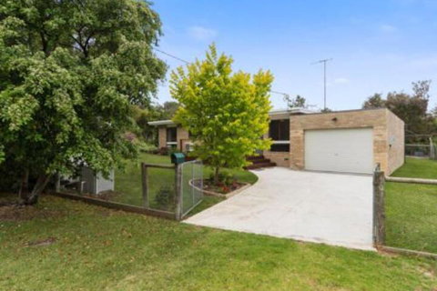 Rest Easy In Rye - New Castle Holiday 2