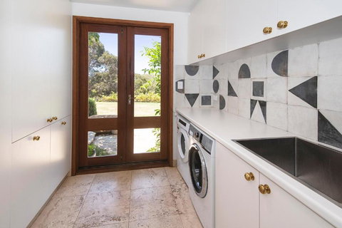 Stella - New Castle Holiday 3