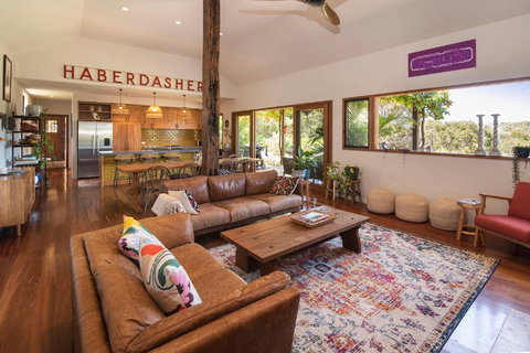 Stella - New Castle Holiday 4