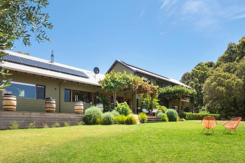 Stella - New Castle Holiday 2