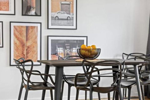 YIN YANG MOUNT ELIZA - New Castle Holiday 3