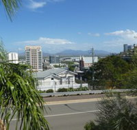 Townsville Terrace - New Castle Holiday
