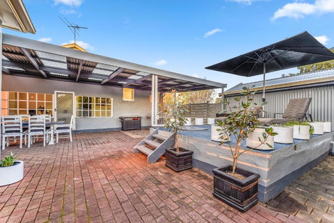 The Jazz B & B - New Castle Holiday 6