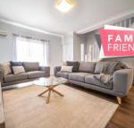 Seascape at Glenelg 3BDRM Luxury WiFi Beach Airport - New Castle Holiday