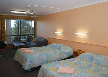 ECONO LODGE BAYVIEW - New Castle Holiday 2