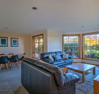 Freycinet Villa 2 - New Castle Holiday