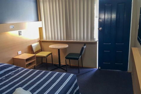 Windsor Motel - New Castle Holiday 7