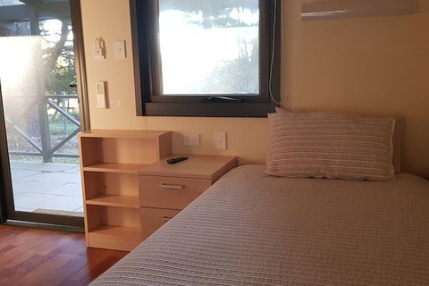 Heysen's Rest Bed & Breakfast - New Castle Holiday 3