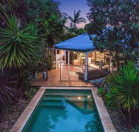 Bangalow Palms - New Castle Holiday