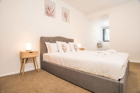 Oud Wood Apartment - New Castle Holiday 7