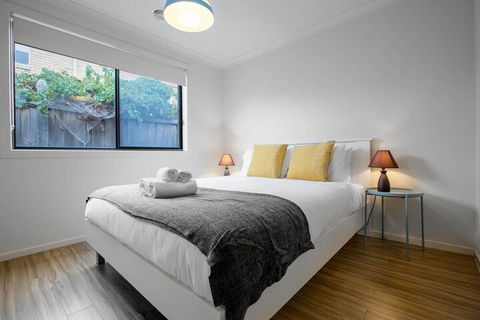 Lightful Charming House With Free Parking - New Castle Holiday 4