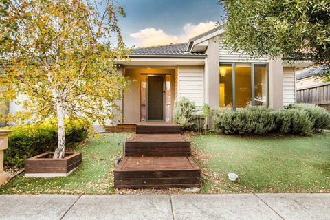 Lightful Charming House With Free Parking - New Castle Holiday 1