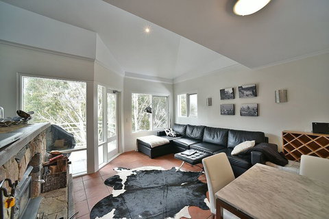 Inala 3 - New Castle Holiday 7