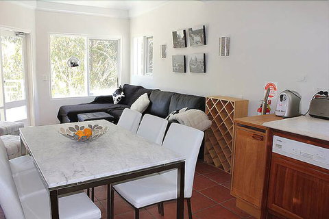 Inala 3 - New Castle Holiday 3