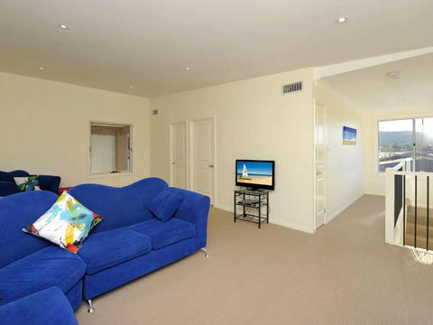 Ocean View OasisatFingal Bay - New Castle Holiday 6