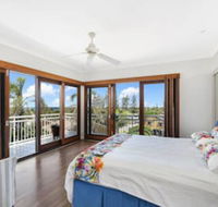 Notre Reve - 2/4 Brolga Place - New Castle Holiday