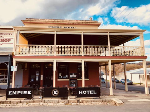 Empire Hotel Beechworth - New Castle Holiday 3