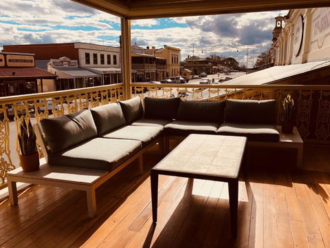 Empire Hotel Beechworth - New Castle Holiday 7