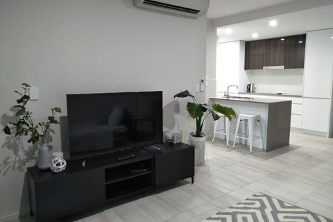 The Hamilton (I715) - New Castle Holiday 6