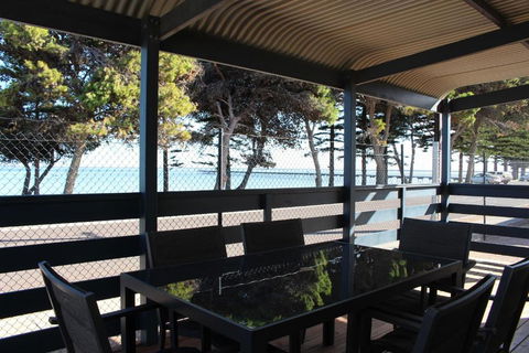 Ceduna Foreshore Caravan Park - New Castle Holiday 6