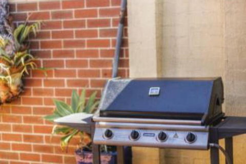 A Mariners Place BEST Location In Town! - New Castle Holiday 0