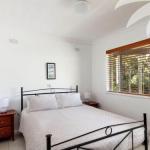 Picture Perfect Lizzie Palms 2 - New Castle Holiday 0