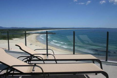 Strand Beachside 1003 Penthouse - New Castle Holiday 0
