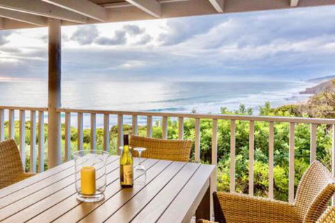 Yallingups Best Located Beach House - New Castle Holiday 0
