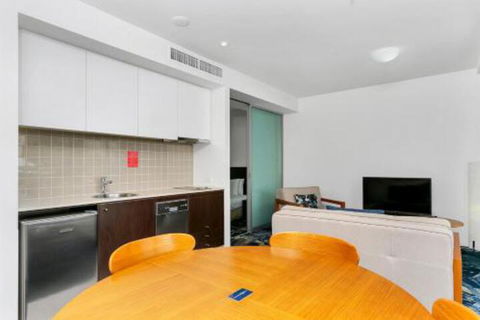 Harbour Lights Apartments - New Castle Holiday 1