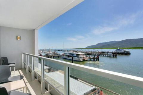 Harbour Lights Apartments - New Castle Holiday 3