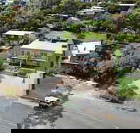 Quarterdeck Apartment - New Castle Holiday