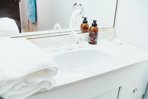 Serenity - New Castle Holiday 6