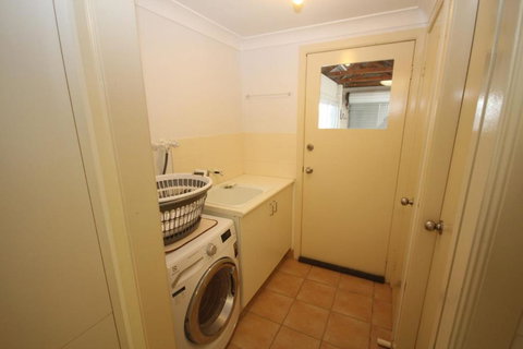 Waters Edge - New Castle Holiday 2