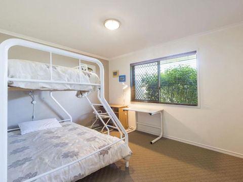 Lillypilly - New Castle Holiday 4