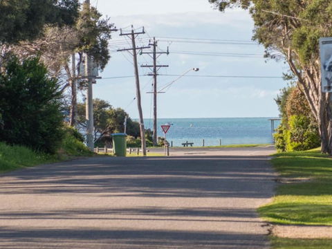 Bay Beach Beauty - New Castle Holiday 6